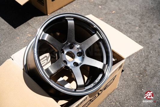 Volk TE37 Saga SL / 18x10.5 +20 / 5x120 / Pressed Graphite (PG)