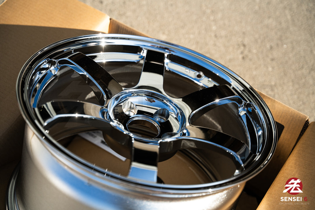 Volk TE37 サガ SL / 18x10 +40 / 5x114.3 / クローム