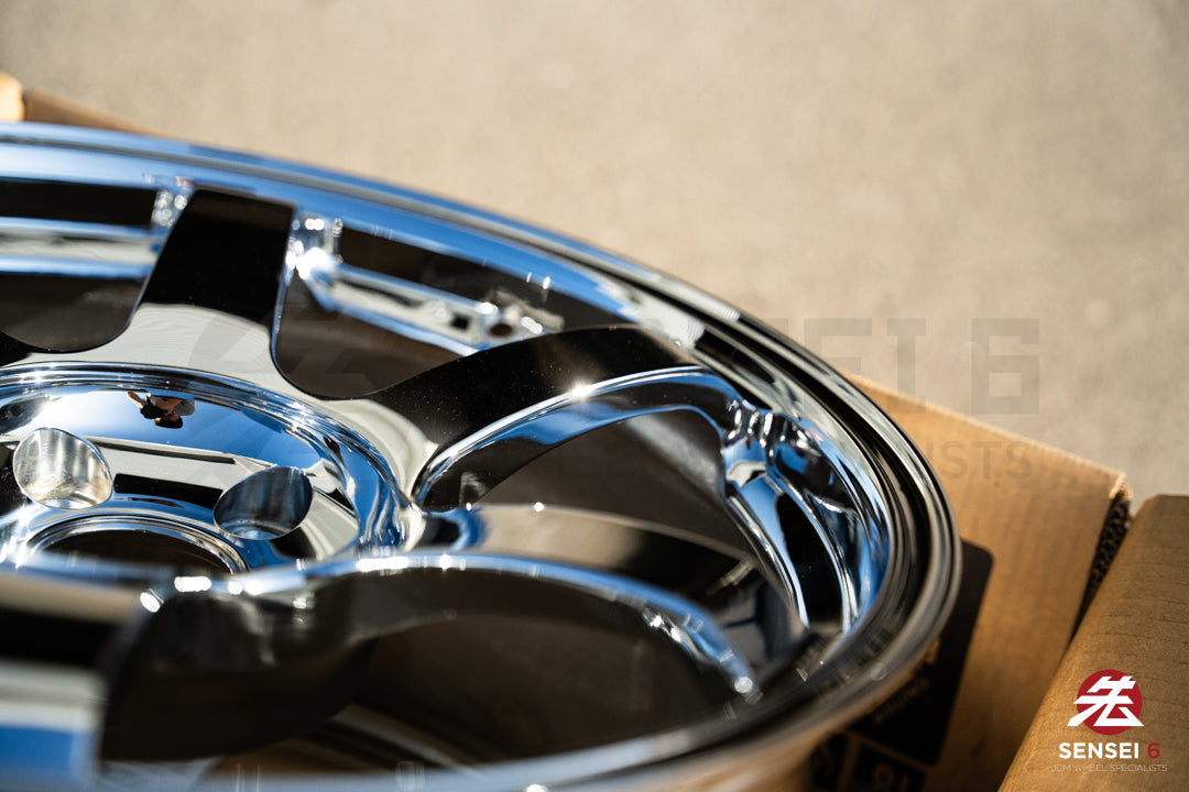 Volk TE37 サガ SL / 18x10 +40 / 5x114.3 / クローム