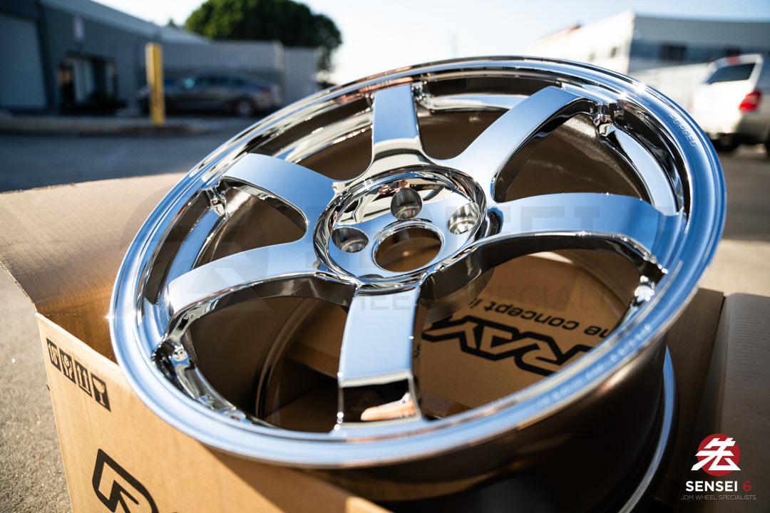 Volk TE37 サガ SL / 18x10 +40 / 5x114.3 / クローム