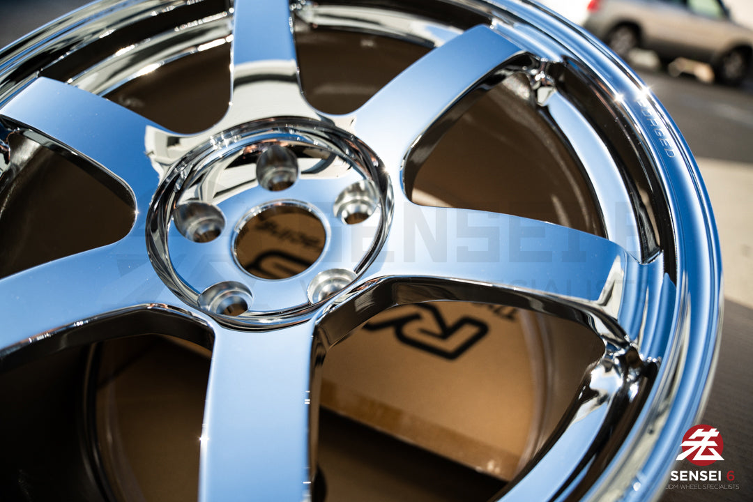 Volk TE37 サガ SL / 18x10 +40 / 5x114.3 / クローム