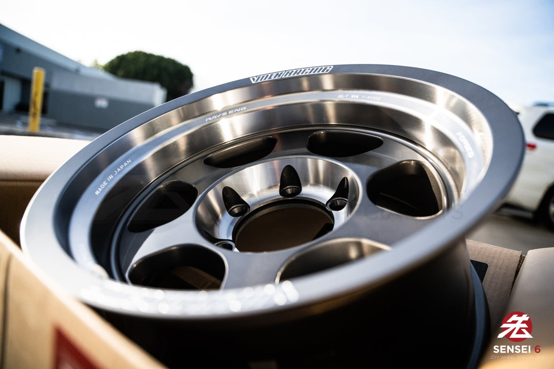 Volk TE37XT SL M-Spec / 16x8 -20 / 6x139.7 / プレスドグラファイト