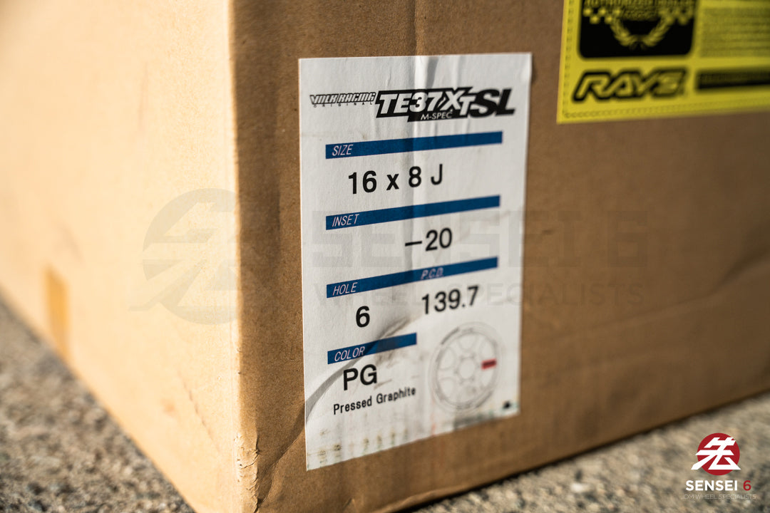 Volk TE37XT SL M-Spec / 16x8 -20 / 6x139.7 / プレスドグラファイト