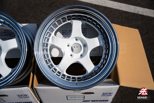 Work Meister S1 3P / 18x9.5 -1, 18x10.5 -1 / 5x114.3 / White (WHT)