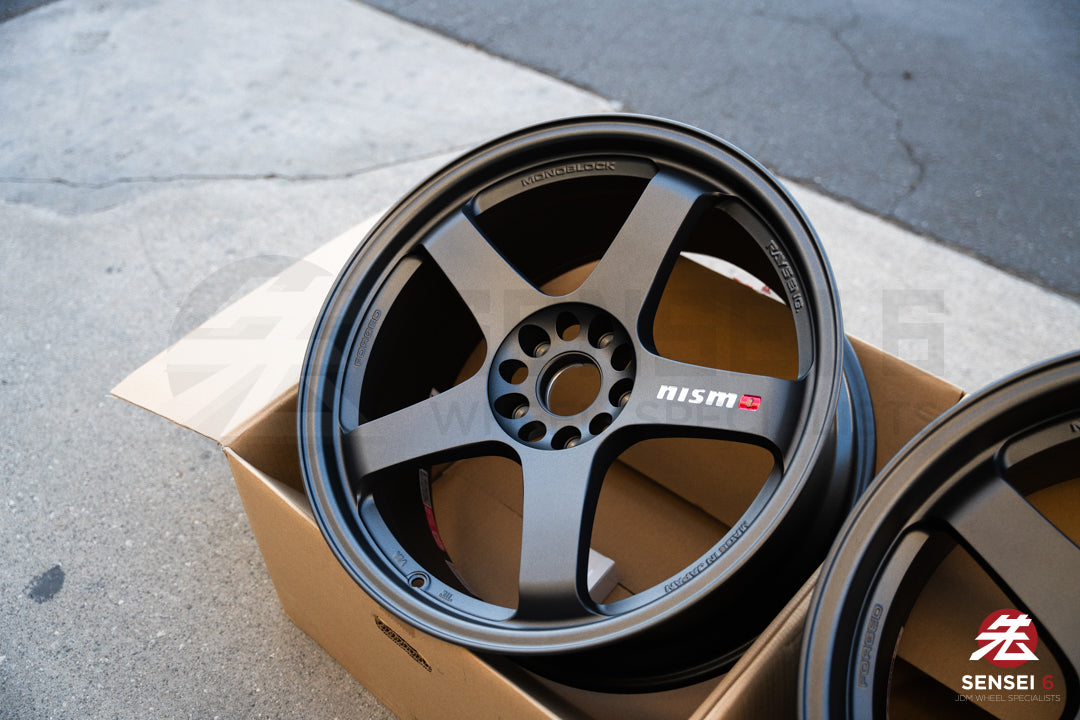 Nismo LMGT4 / 19x9.5 +30, 19x10.5 +25 / 5x114.3 / Matte GunBlack (MG)