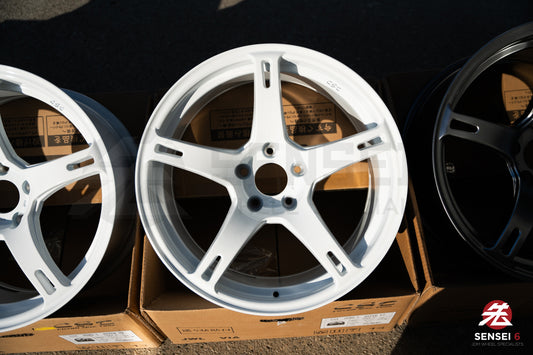 CST Zero-1 Hyper V2 / 18x9.5 +12 / 5x114.3 / Blanco