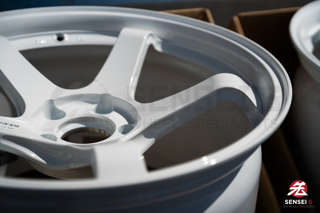 Advan GT Beyond / 18x9.5 +25, 18x10.5 +32 / 5x112 / Racing White (RWW)