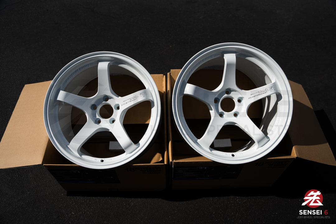Advan GT Beyond / 18x9.5 +25, 18x10.5 +32 / 5x112 / Racing White (RWW)