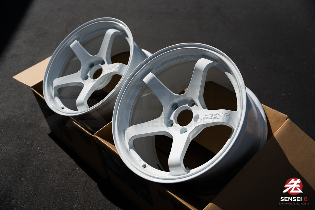 Advan GT Beyond / 18x9.5 +25, 18x10.5 +32 / 5x112 / Racing White (RWW)