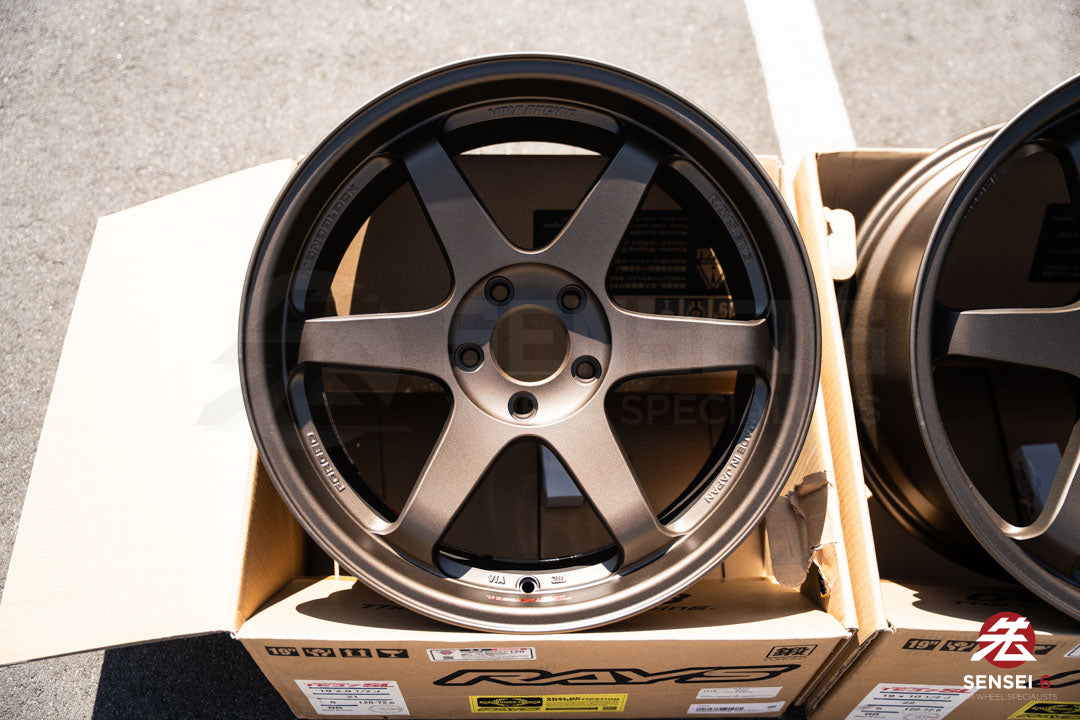 Volk TE37SL / 19x9.5 +21、19x11 +34 / 5x120 / ダイヤモンドシルバー(DS)