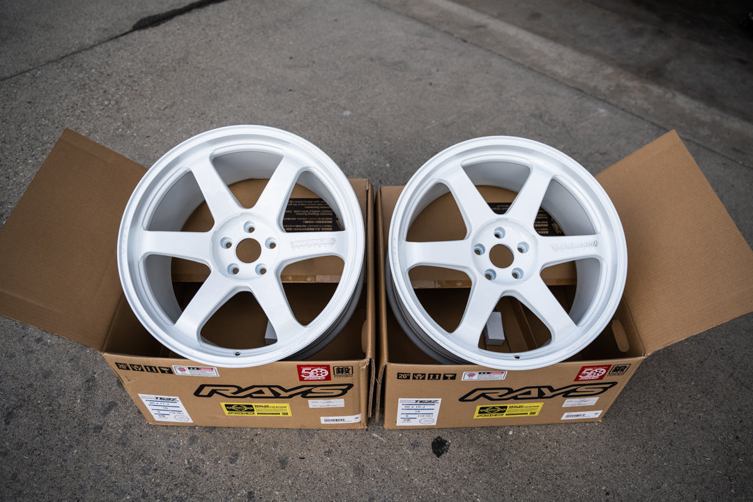 Volk TE37 Ultra M-Spec / 20x10 +15, 20x11 +15 / 5x112 / Blanco Dash