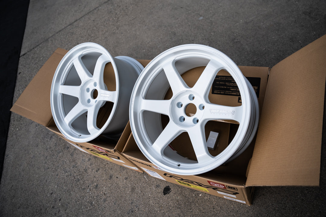 Volk TE37 Ultra M-Spec / 20x10 +15, 20x11 +15 / 5x112 / Blanco Dash