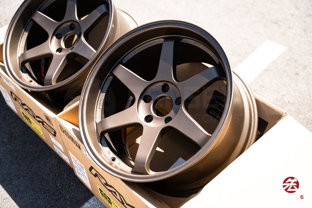 Volk TE37SL / 19x9.5 +21、19x11 +34 / 5x120 / ダイヤモンドシルバー(DS)