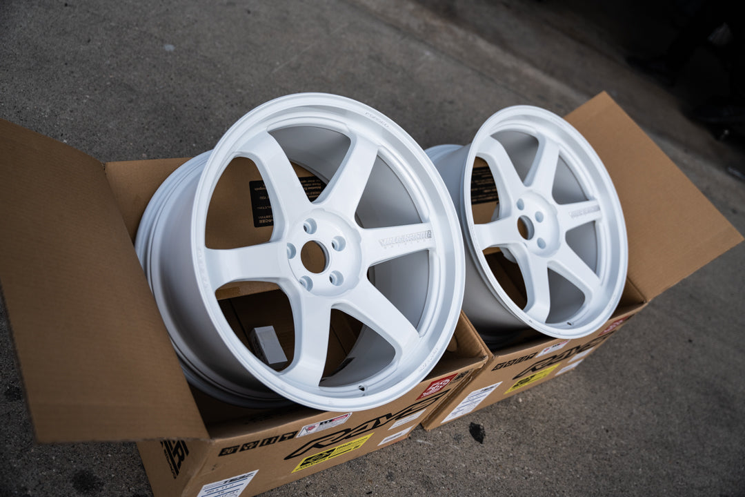 Volk TE37 Ultra M-Spec / 20x10 +15, 20x11 +15 / 5x112 / Blanco Dash
