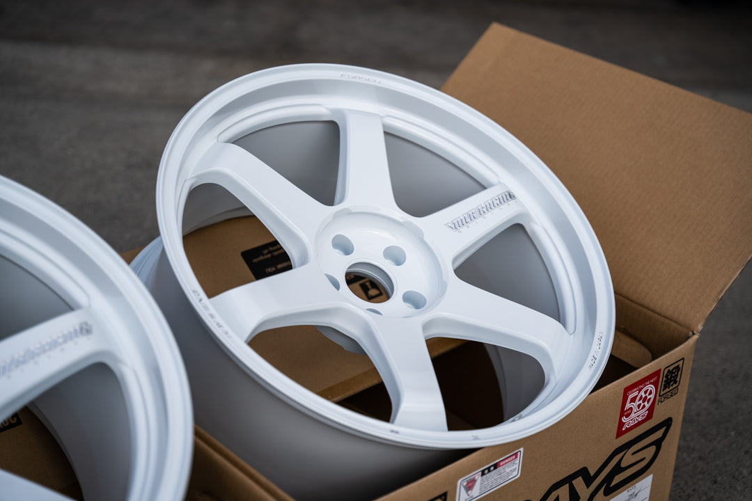 Volk TE37 Ultra M-Spec / 20x10 +15, 20x11 +15 / 5x112 / Blanco Dash