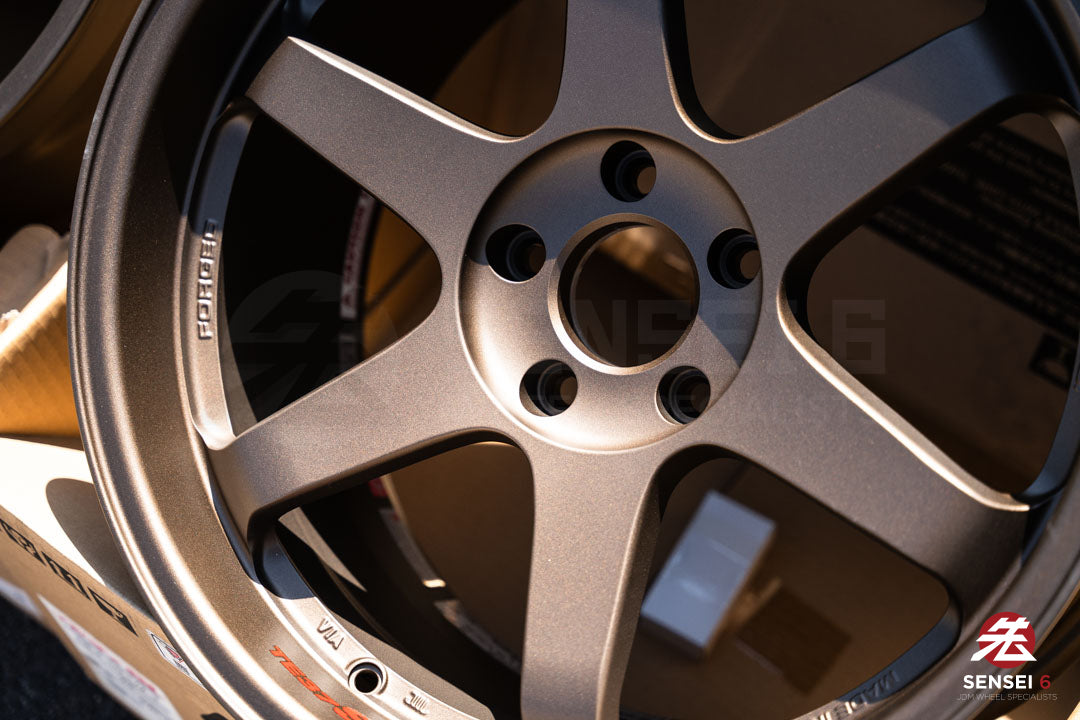 Volk TE37SL / 19x9.5 +21、19x11 +34 / 5x120 / ダイヤモンドシルバー(DS)