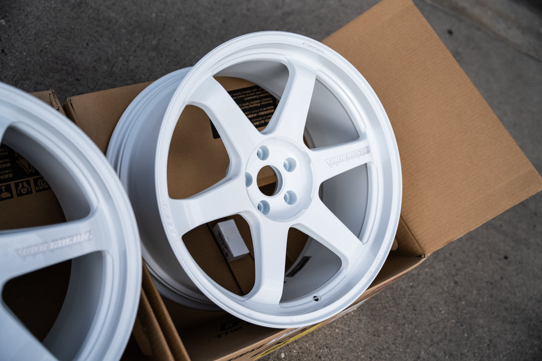 Volk TE37 Ultra M-Spec / 20x10 +15, 20x11 +15 / 5x112 / Blanco Dash