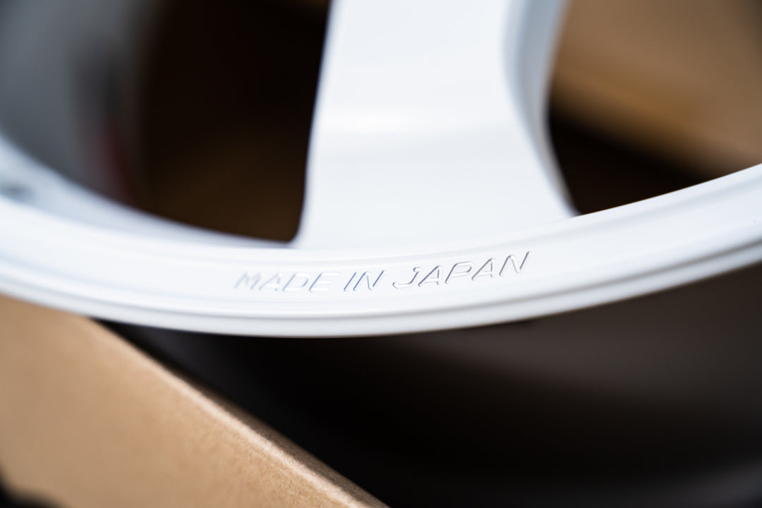 Volk TE37 Ultra M-Spec / 20x10 +15, 20x11 +15 / 5x112 / Blanco Dash