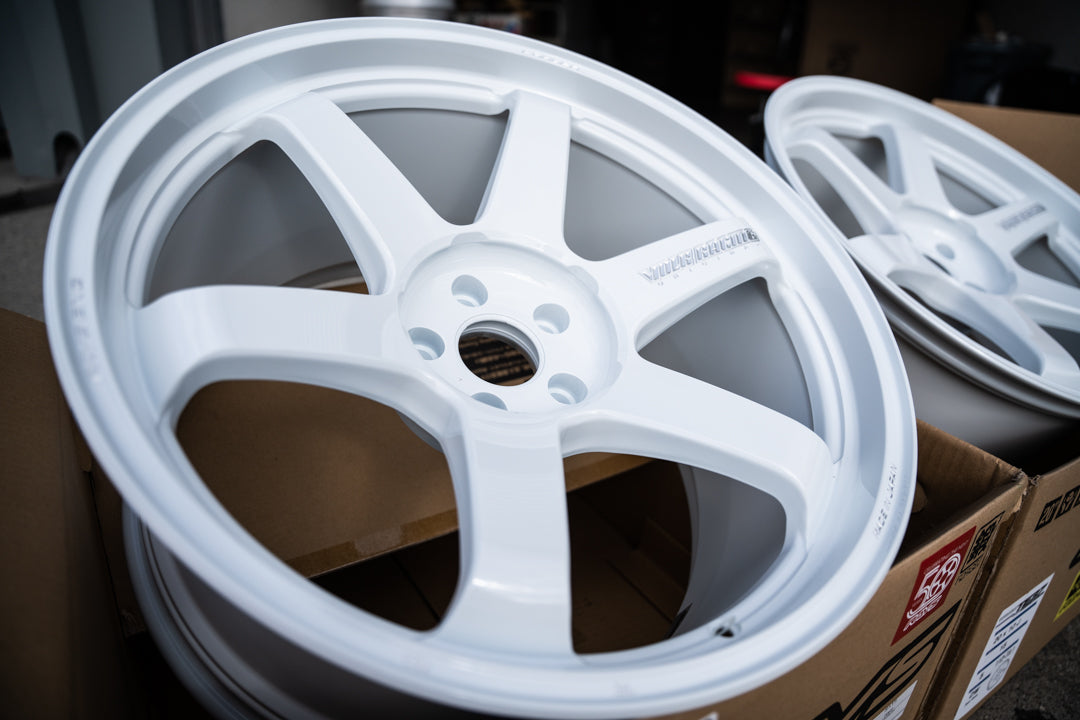Volk TE37 Ultra M-Spec / 20x10 +15, 20x11 +15 / 5x112 / Blanco Dash