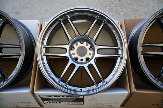 AME トレーサー TM02 / 18x9.5 +22 / 5x114.3 / ハイパーシルバー