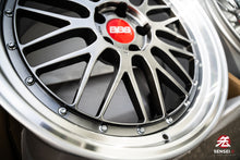 Cargar imagen en el visor de la galería, BBS LM / 20x9.5 +30 / 5x114.3 / Diamante Negro