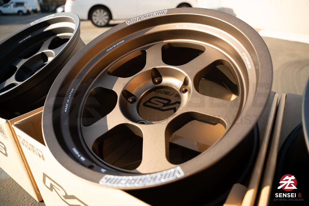 Volk TE37XT M-Spec / 18x9.5 +0 / 5x150 / OG Bronze (BR)