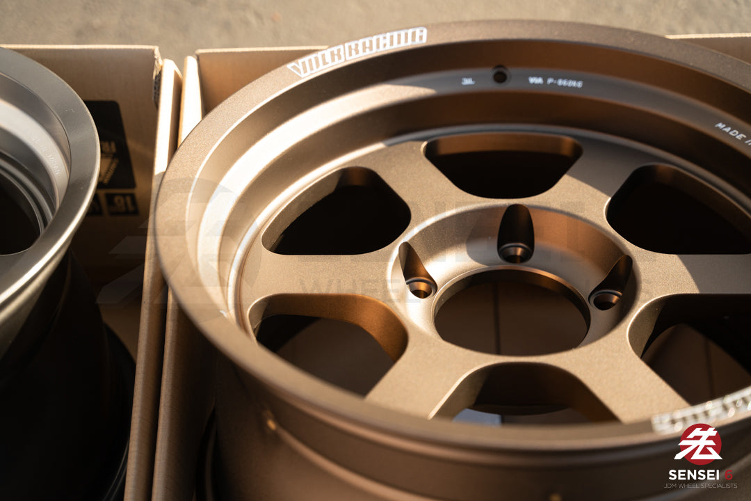 Volk TE37XT M-Spec / 18x9.5 +0 / 5x150 / OG Bronze (BR)