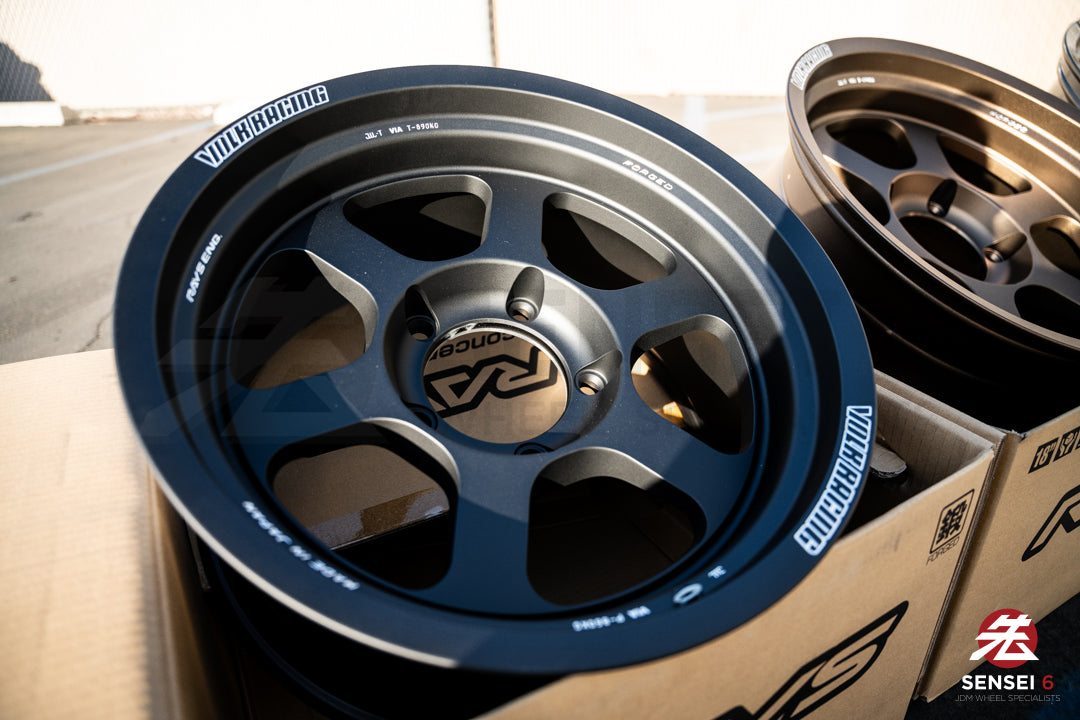 Volk TE37XT M-Spec / 18x9.5 +0 / 5x150 / Blast Black (BC)