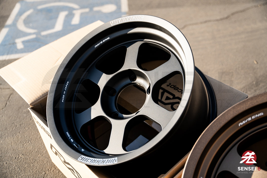 Volk TE37XT M-Spec / 18x9.5 +0 / 5x150 / Blast Black (BC)