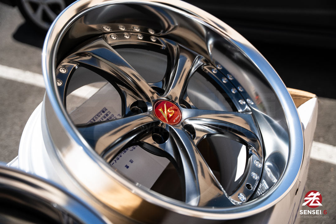 ワーク VSKF# / 18x9.5 +14、18x10.5 +15 / 5x114.3 / ライトグレーシルバー
