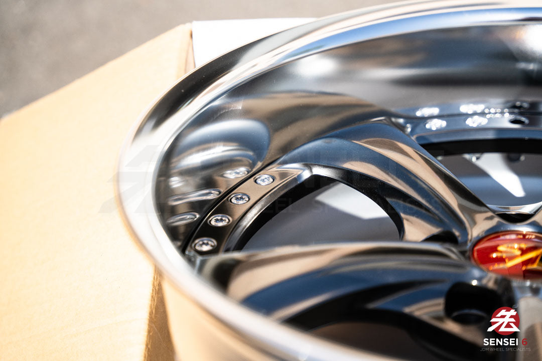ワーク VSKF# / 18x9.5 +14、18x10.5 +15 / 5x114.3 / ライトグレーシルバー