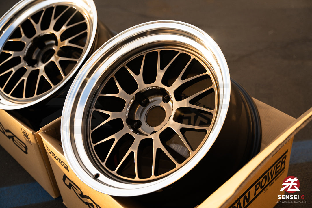 Volk 21A Spec-SR / 18x9.5 +22, 18x10.5 +22 / 5x120 / Shining Bronze Metal Rim DC (SR)