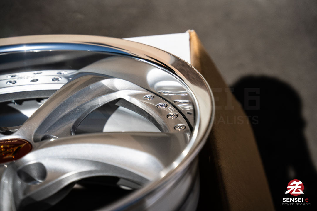 Trabajo VSKF# / 18x9.5 +14, 18x10.5 +15 / 5x114.3 / Gris claro plateado