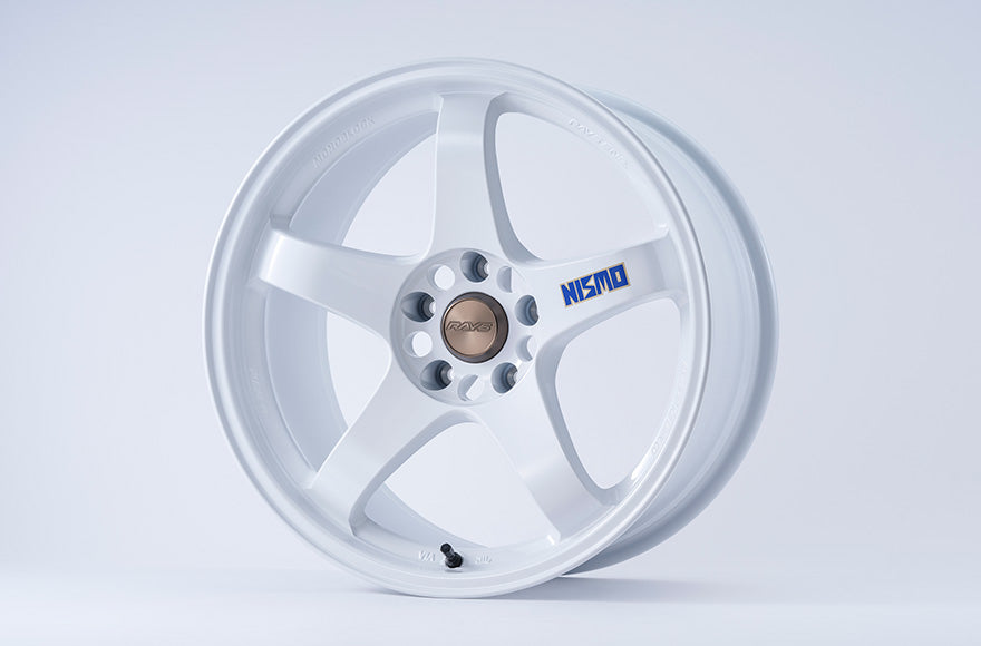 Nismo LMGT4 40th Anniversary / 18x9.5 +12 / 5x114.3 / White