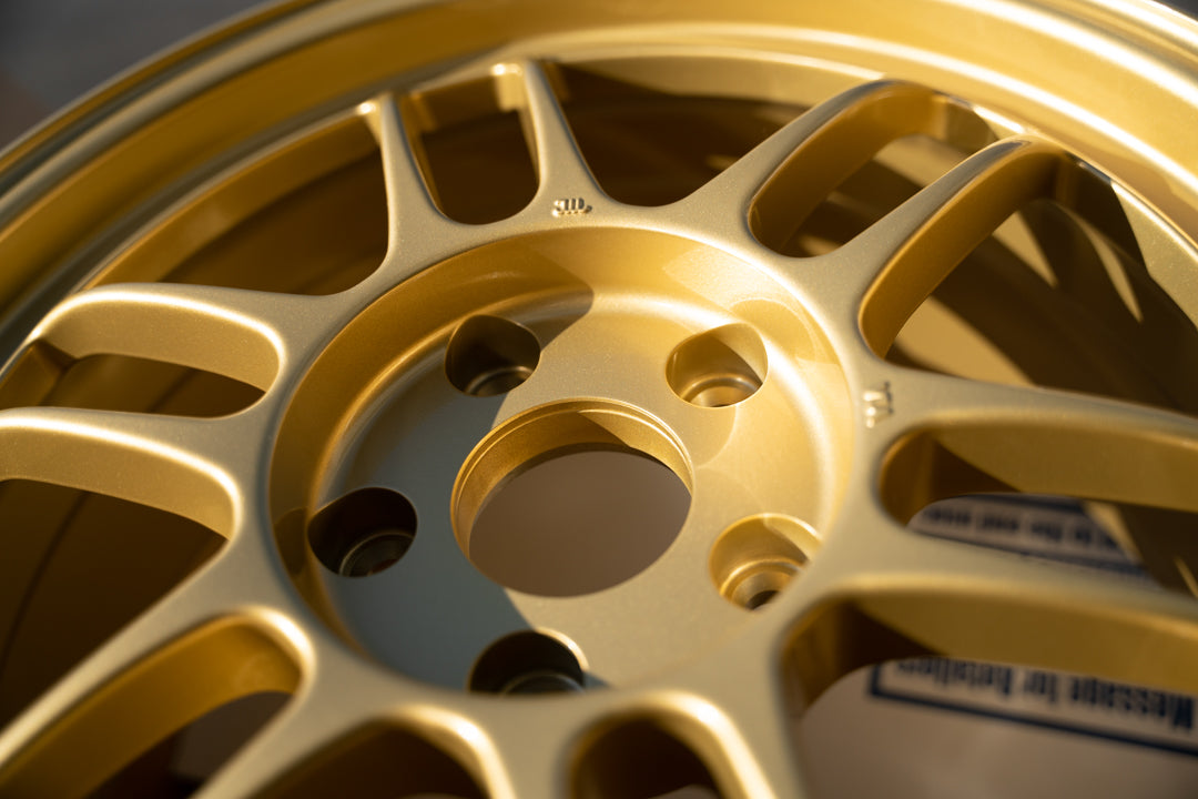 エンケイ RPF1 / 17x8 +45 / 5x114.3 / ゴールド