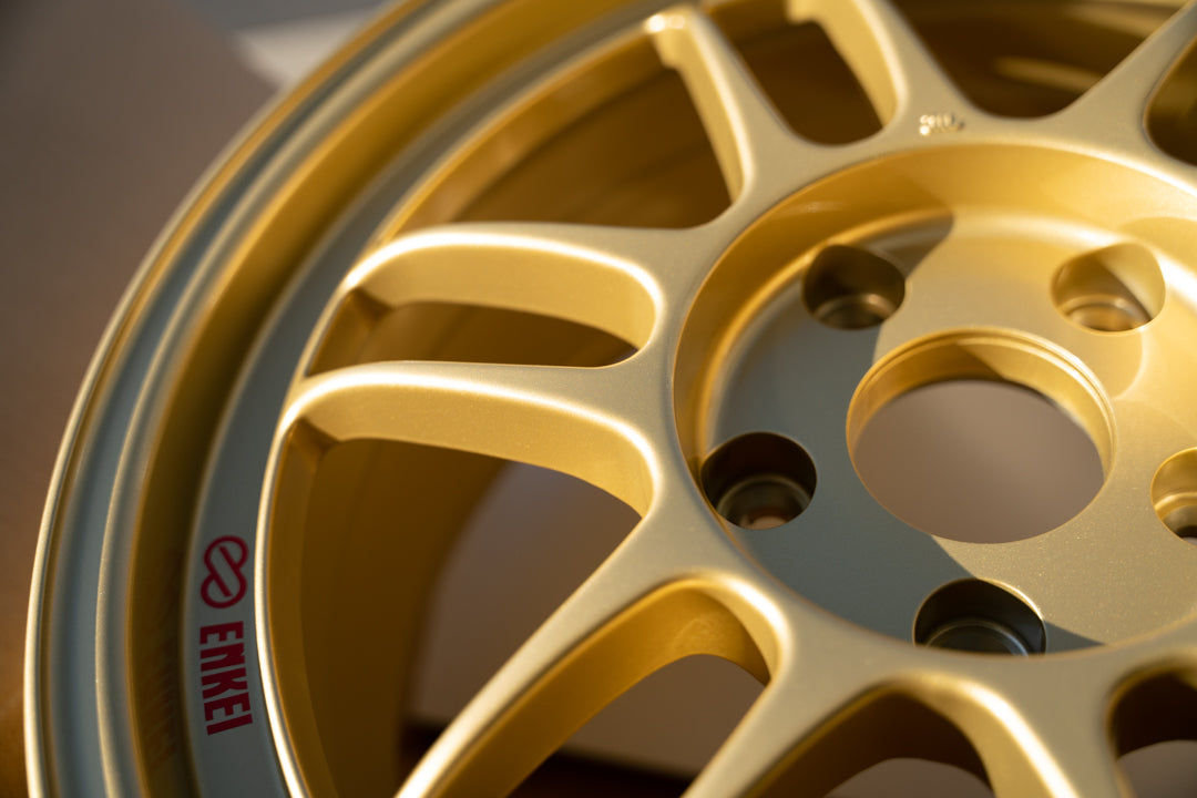 エンケイ RPF1 / 17x8 +45 / 5x114.3 / ゴールド