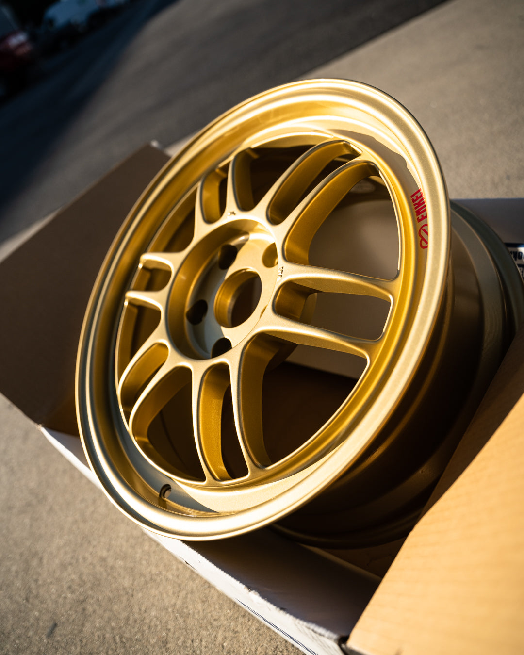 エンケイ RPF1 / 17x8 +45 / 5x114.3 / ゴールド