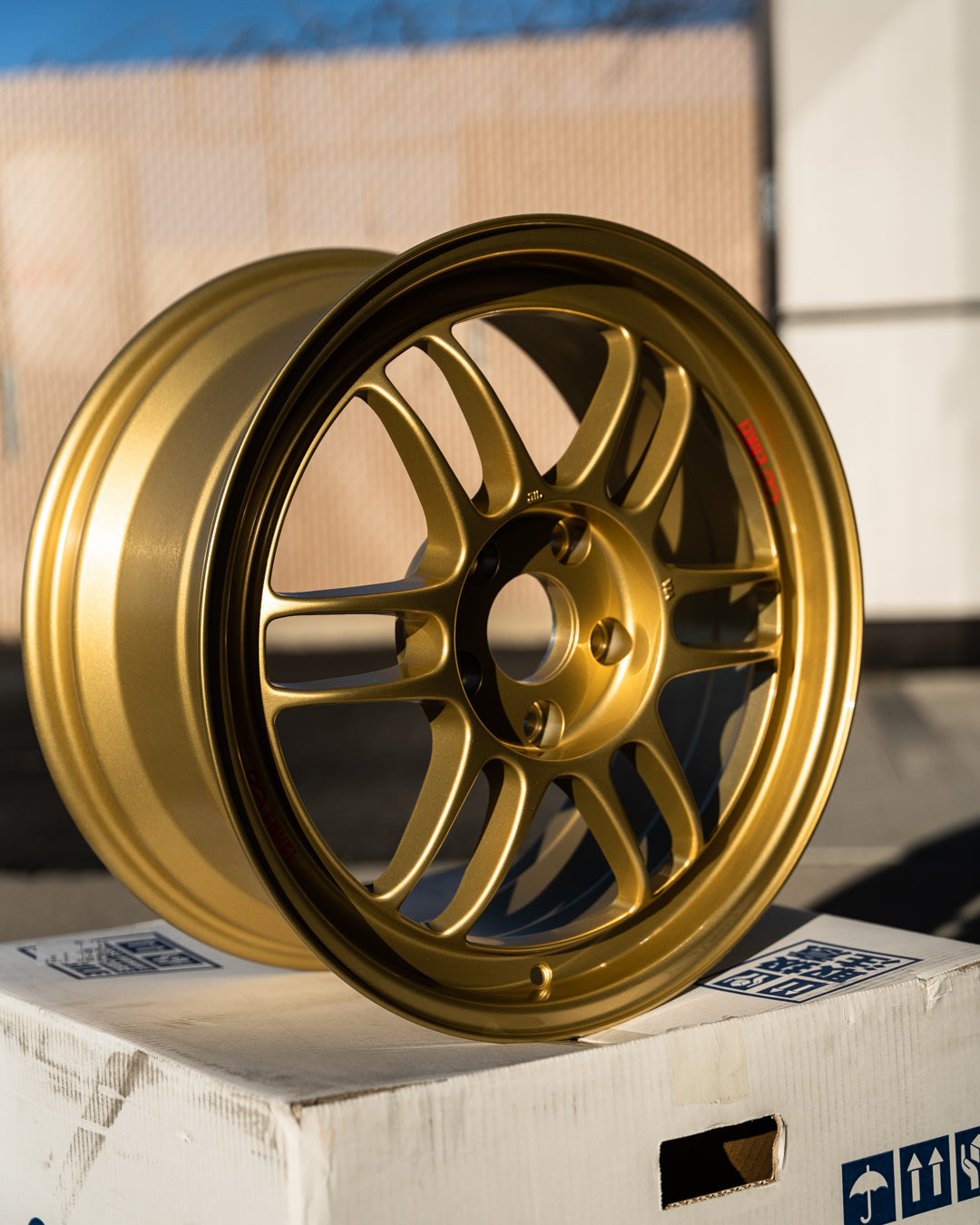 エンケイ RPF1 / 17x8 +45 / 5x114.3 / ゴールド