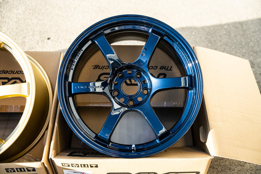 グラムライツ 57DR / 18x9.5 +38 / 5x114.3 / エターナルブルーパール