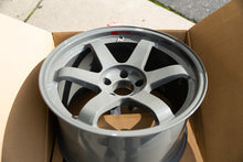 Load image into Gallery viewer, Volk TE37SL / 18x10.5 +15 / 5x114.3 / Arms Gray
