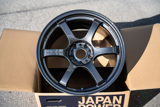 グラムライツ 57DR / 18x9.5 +38 / 5x114.3 / HS ガンメタリック