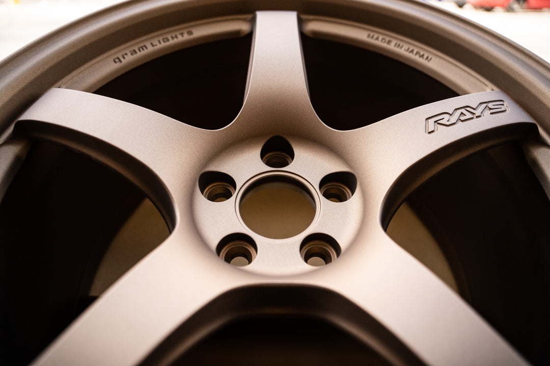 Luces Gram 57CR / 18x9.5 +38 / 5x114.3 / Bronce II