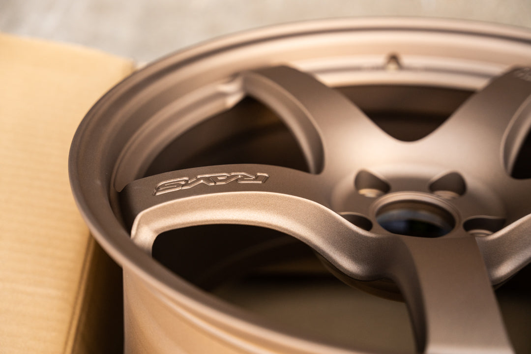 Luces Gram 57CR / 18x9.5 +38 / 5x114.3 / Bronce II