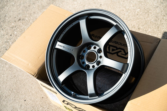 グラムライツ 57DR / 18x9.5 +38 / 5x114.3 / ガンブルーII