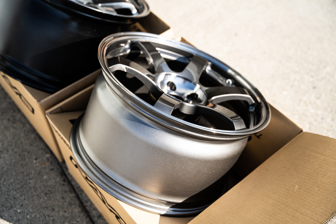 Volk TE37 Saga SL / 18x10 +40 / 5x114.3 / Pressed Graphite