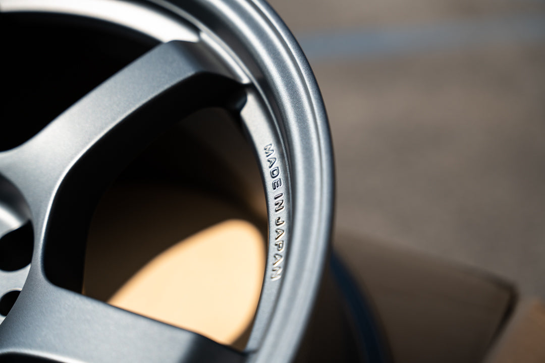 Linternas Gram 57DR / 17x9 +12 / 5x114.3 / Azul pistola II