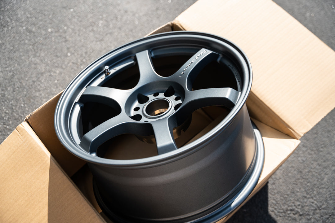 Linternas Gram 57DR / 17x9 +12 / 5x114.3 / Azul pistola II