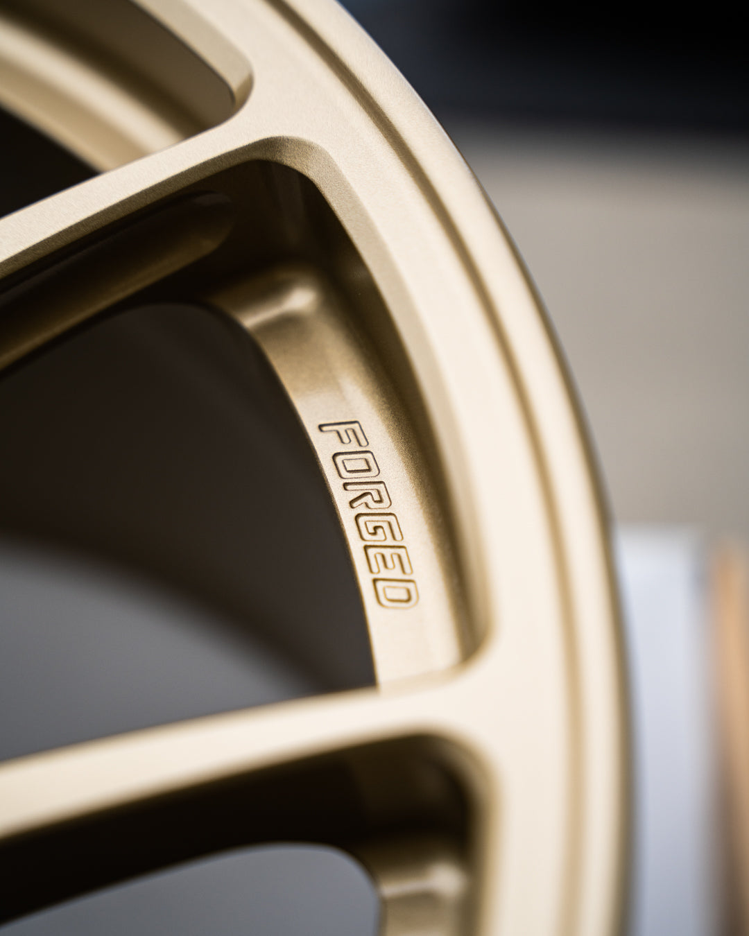 BBS RI-A / 18x10 +25 / 5x120 / Gold