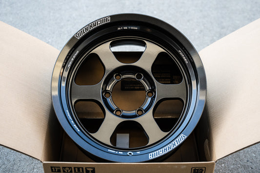 Volk TE37XT M-Spec / 17x8.5 -10 / 6x139.7 / ダイヤモンドブラック