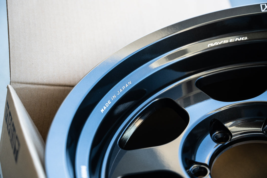 Volk TE37XT M-Spec / 17x8.5-10 / 6x139.7 / Negro diamante
